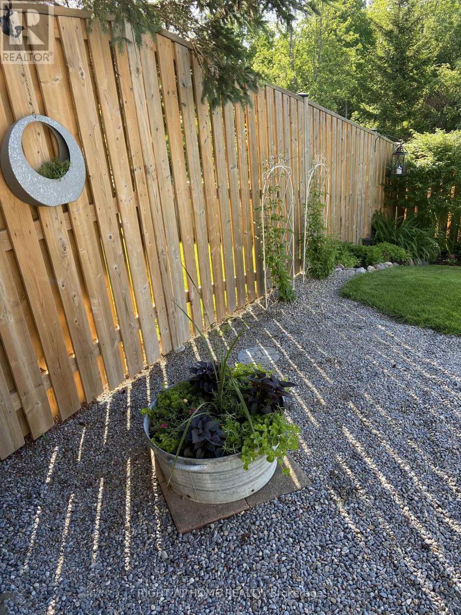 19 South Balsam Street S, Uxbridge, Ontario  L9P 1E9 - Photo 18 - N12756448