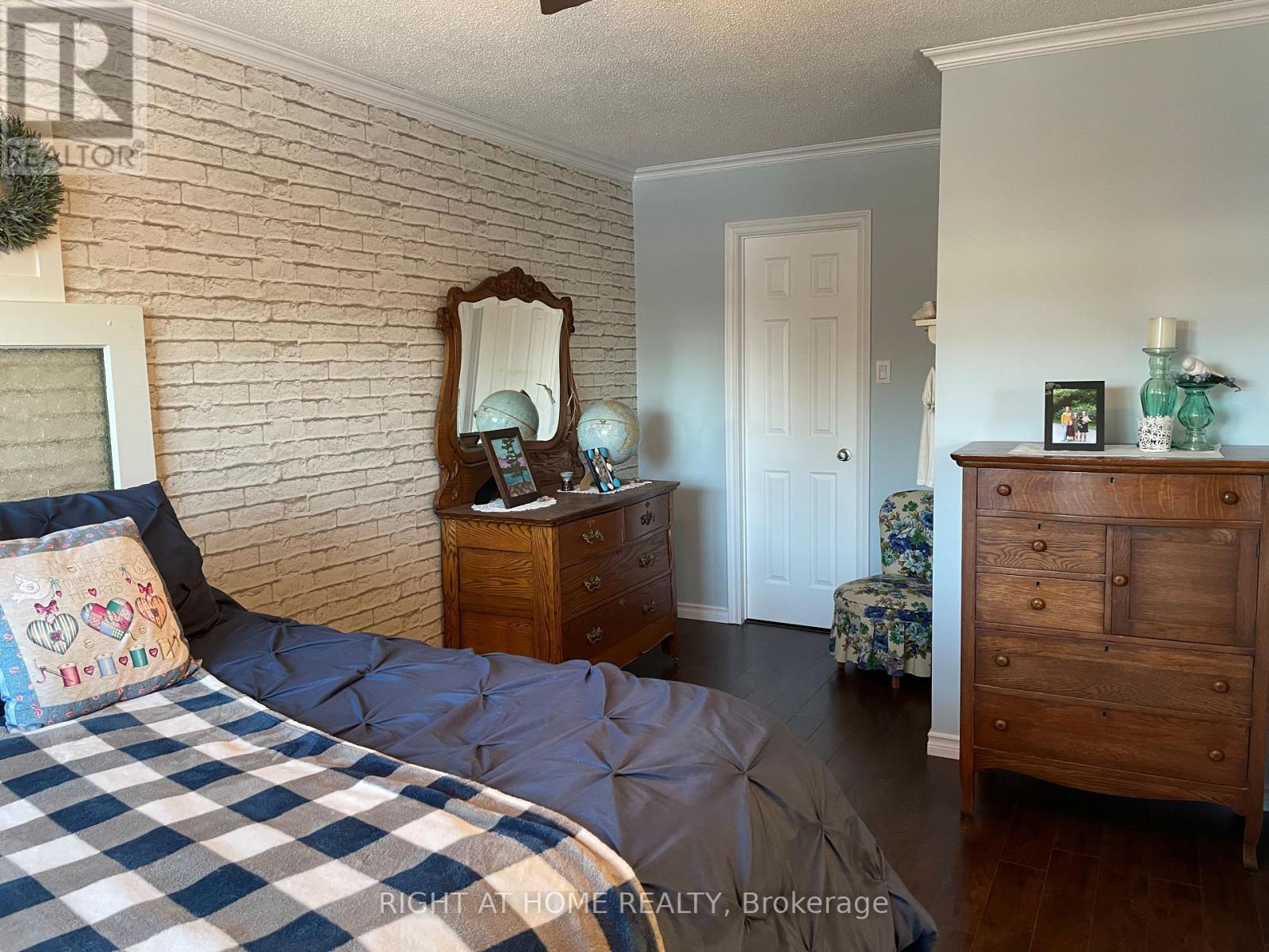 19 South Balsam Street S, Uxbridge, Ontario  L9P 1E9 - Photo 11 - N12756448