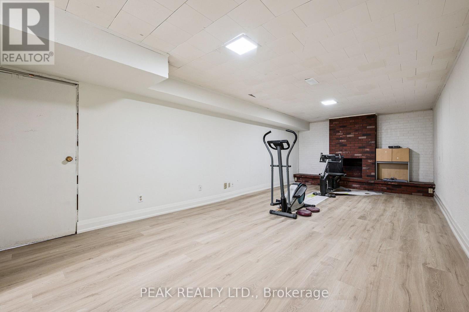 116 Markwood Drive, Kitchener, Ontario  N2M 2H6 - Photo 7 - X12755360