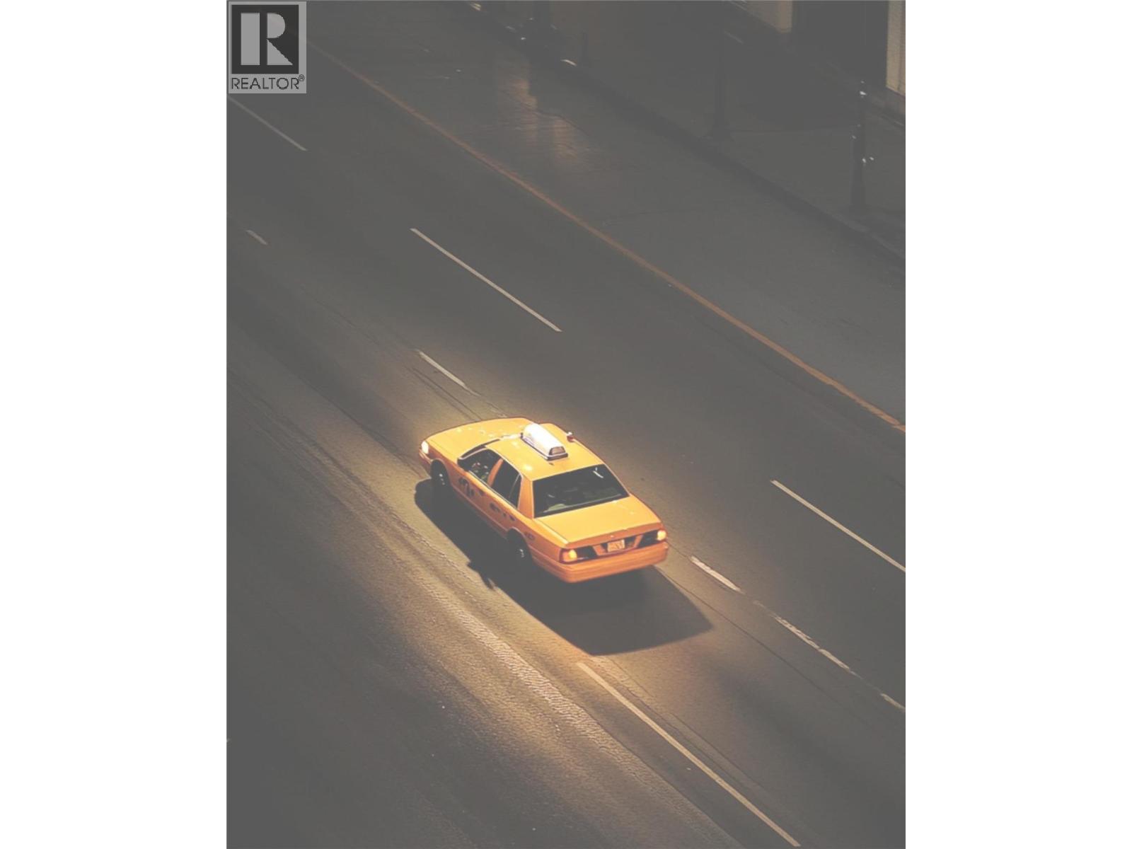 913 Kootenay Street N, Cranbrook, British Columbia  V1C 3V4 - Photo 2 - 10374897