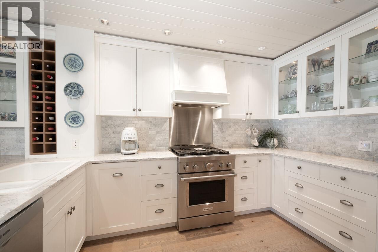 9 Beach Drive, Furry Creek, British Columbia  V8B 1A2 - Photo 11 - R3086564