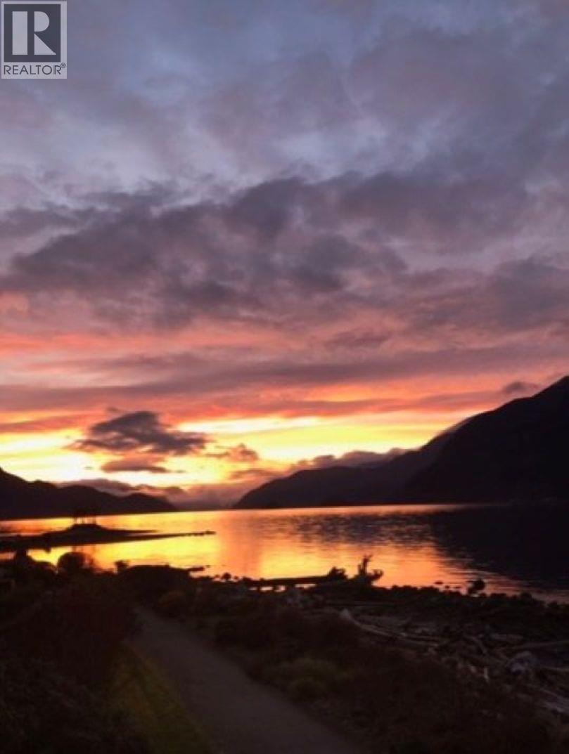 9 Beach Drive, Furry Creek, British Columbia  V8B 1A2 - Photo 32 - R3086564