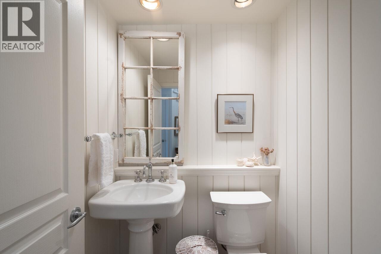 9 Beach Drive, Furry Creek, British Columbia  V8B 1A2 - Photo 4 - R3086564