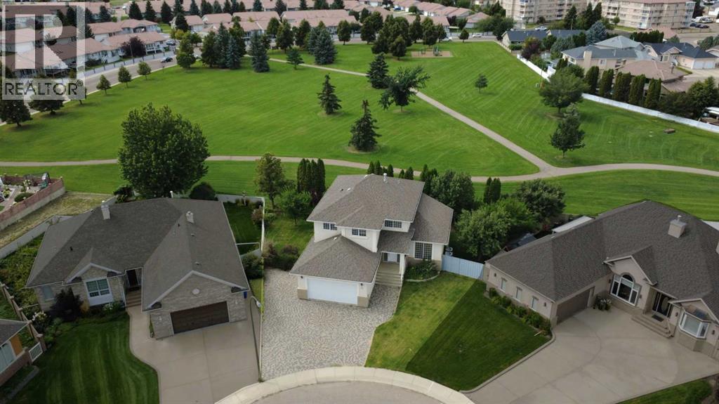 35 Park Meadows Place Se, Medicine Hat, Alberta  T1B 4C4 - Photo 2 - A2248230