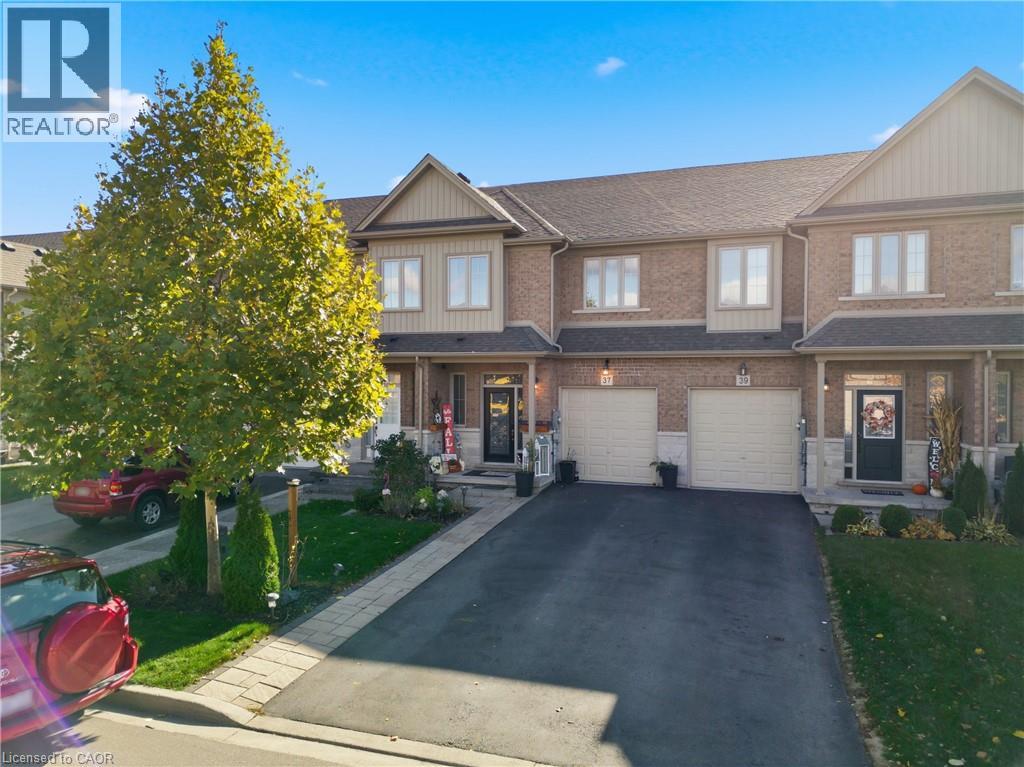 37 Fairgrounds Drive, Binbrook, Ontario  L0R 1C0 - Photo 2 - 40799018