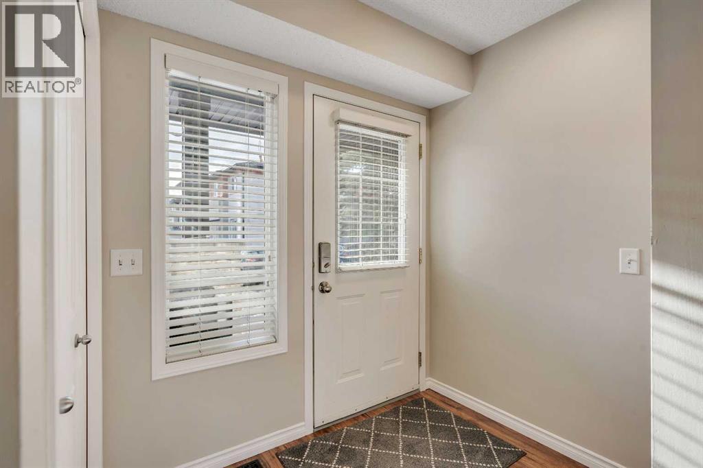 86 Eversyde Common Sw, Calgary, Alberta  T2Y 4Z6 - Photo 4 - A2280590