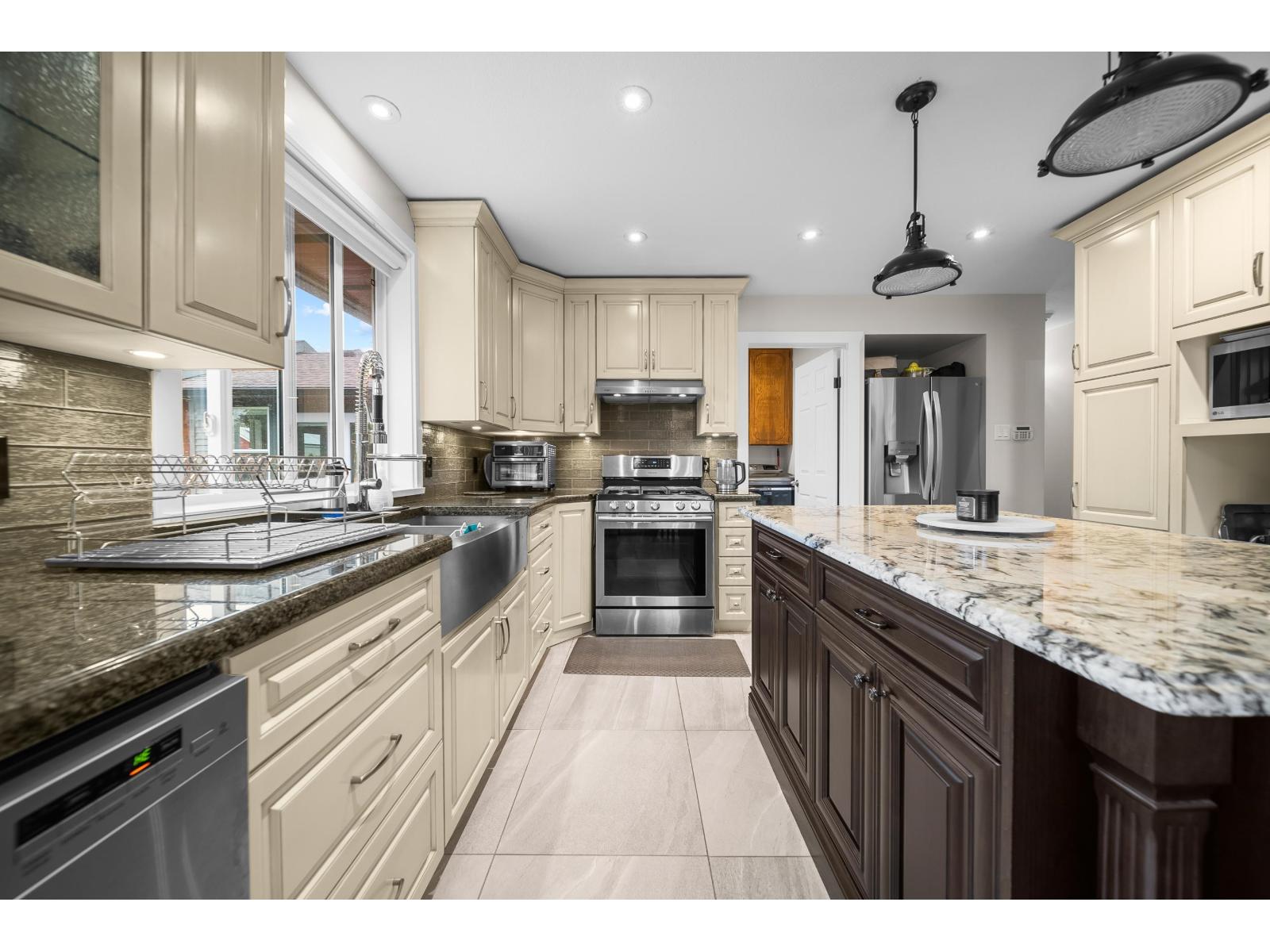 2147 216 Street, Langley, British Columbia  V2Z 1P6 - Photo 20 - R3085134