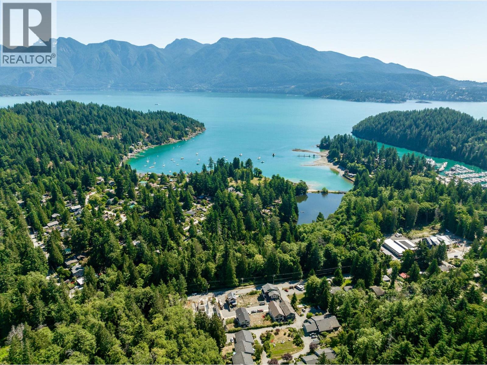 1104-1108 Foxglove Lane, Bowen Island, British Columbia  V0N 1G1 - Photo 3 - R3086003