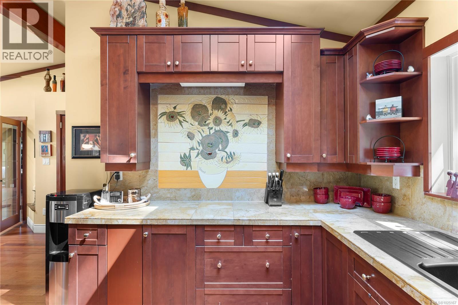 1126 North Rd, Gabriola Island, British Columbia  V0R 1X3 - Photo 9 - 1025167