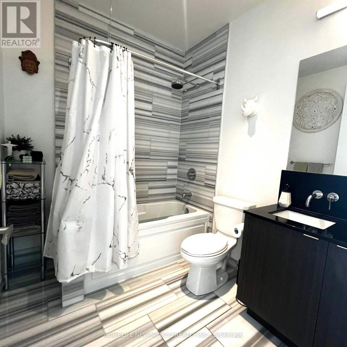 7208 - 88 Harbour Street, Toronto, Ontario  M5J 0C3 - Photo 12 - C12758138