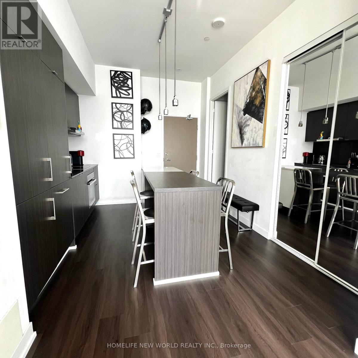 7208 - 88 Harbour Street, Toronto, Ontario  M5J 0C3 - Photo 6 - C12758138