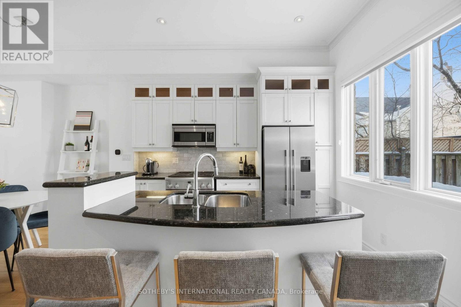 9 Gange Avenue, Toronto, Ontario  M4V 2B4 - Photo 12 - C12758154