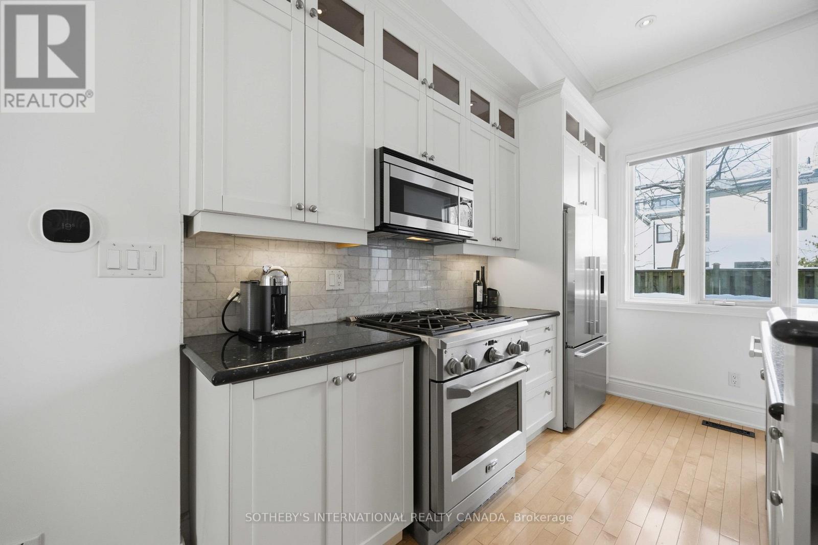 9 Gange Avenue, Toronto, Ontario  M4V 2B4 - Photo 13 - C12758154