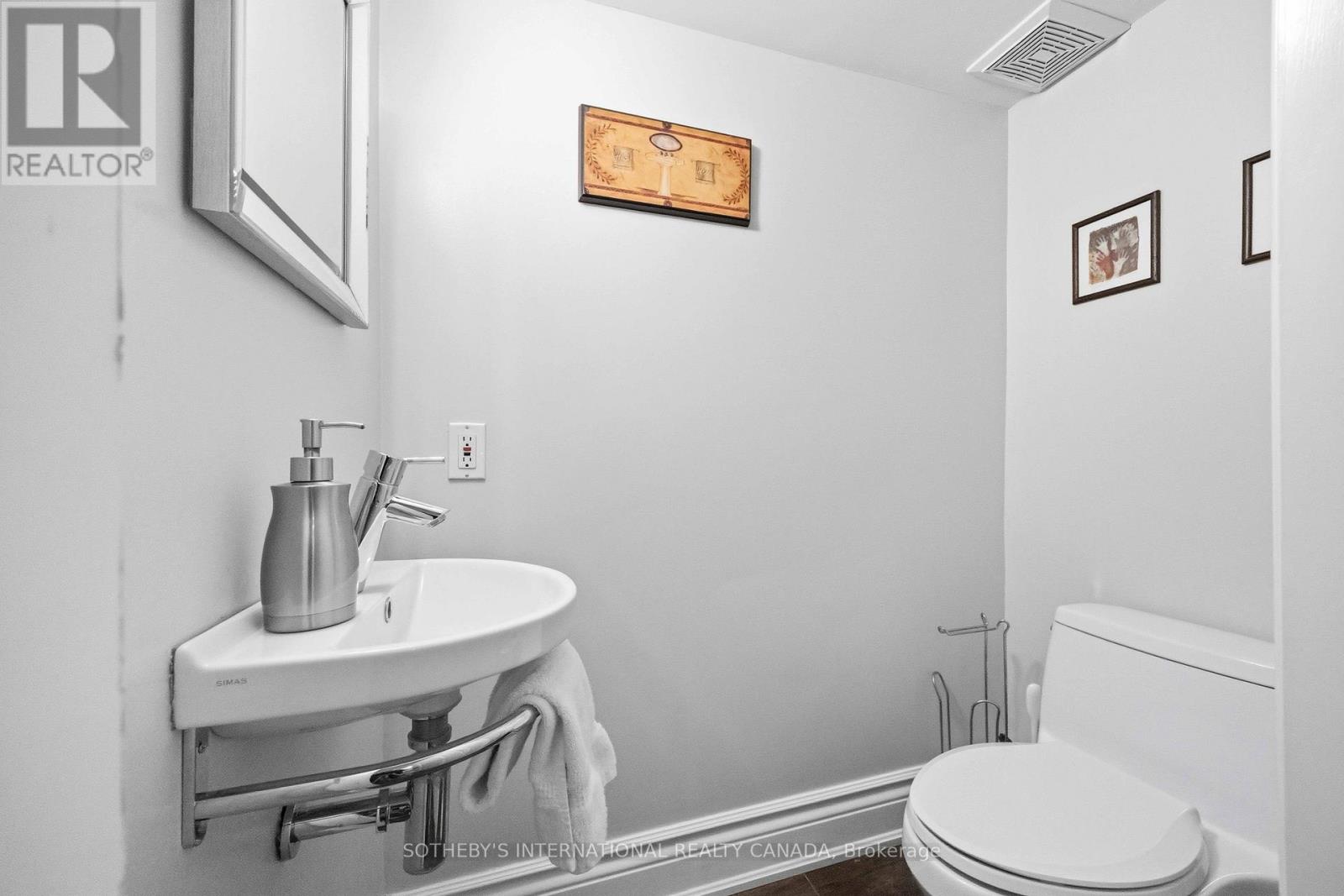 9 Gange Avenue, Toronto, Ontario  M4V 2B4 - Photo 15 - C12758154