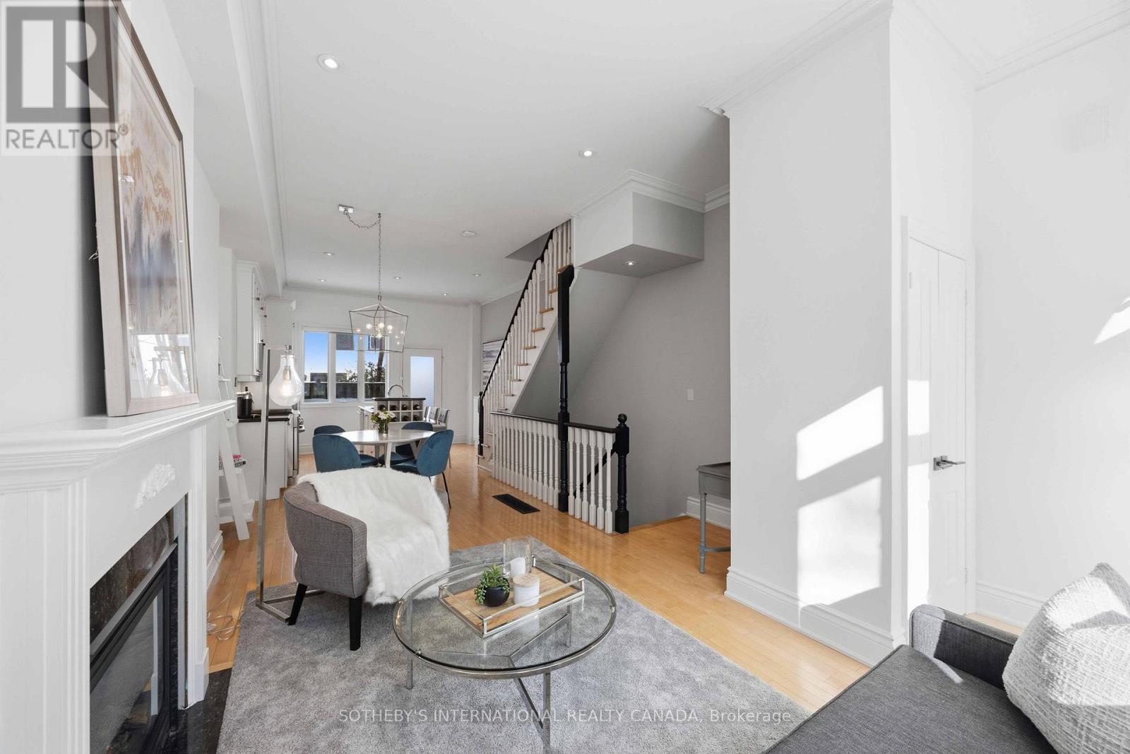 9 Gange Avenue, Toronto, Ontario  M4V 2B4 - Photo 7 - C12758154