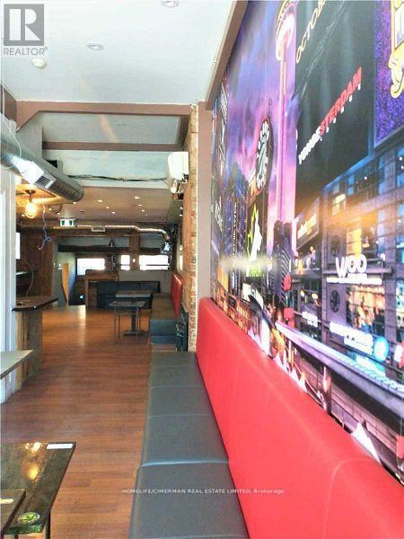 2ND FL - 529 YONGE STREET, Toronto, Ontario