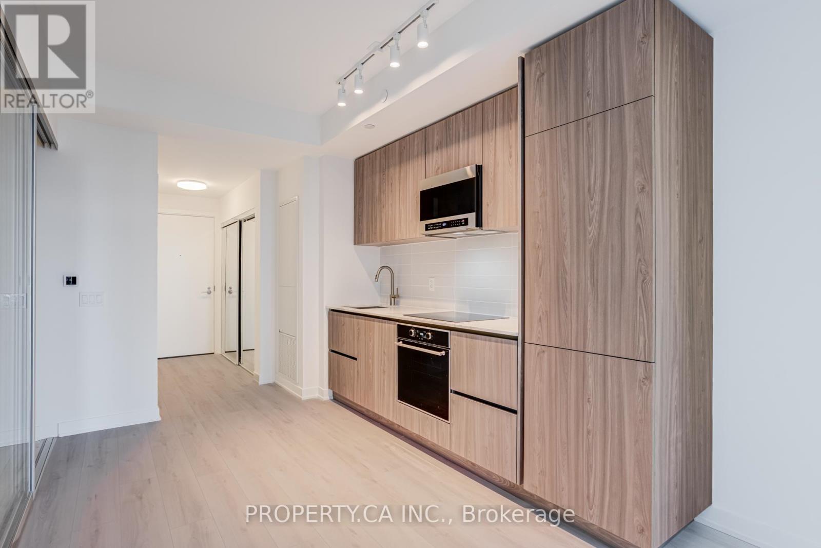 2404s - 110 Broadway Avenue, Toronto, Ontario  M4P 1V7 - Photo 16 - C12758214