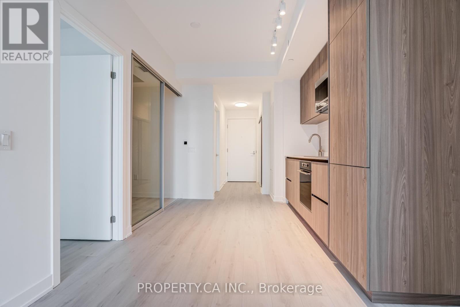 2404s - 110 Broadway Avenue, Toronto, Ontario  M4P 1V7 - Photo 17 - C12758214