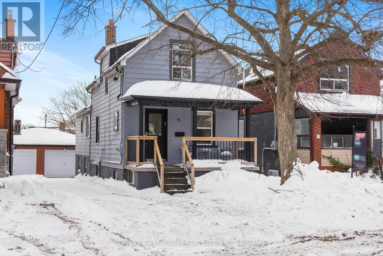 15 Ashbury Avenue, Toronto, Ontario  M6E 1V6 - Photo 2 - C12758266