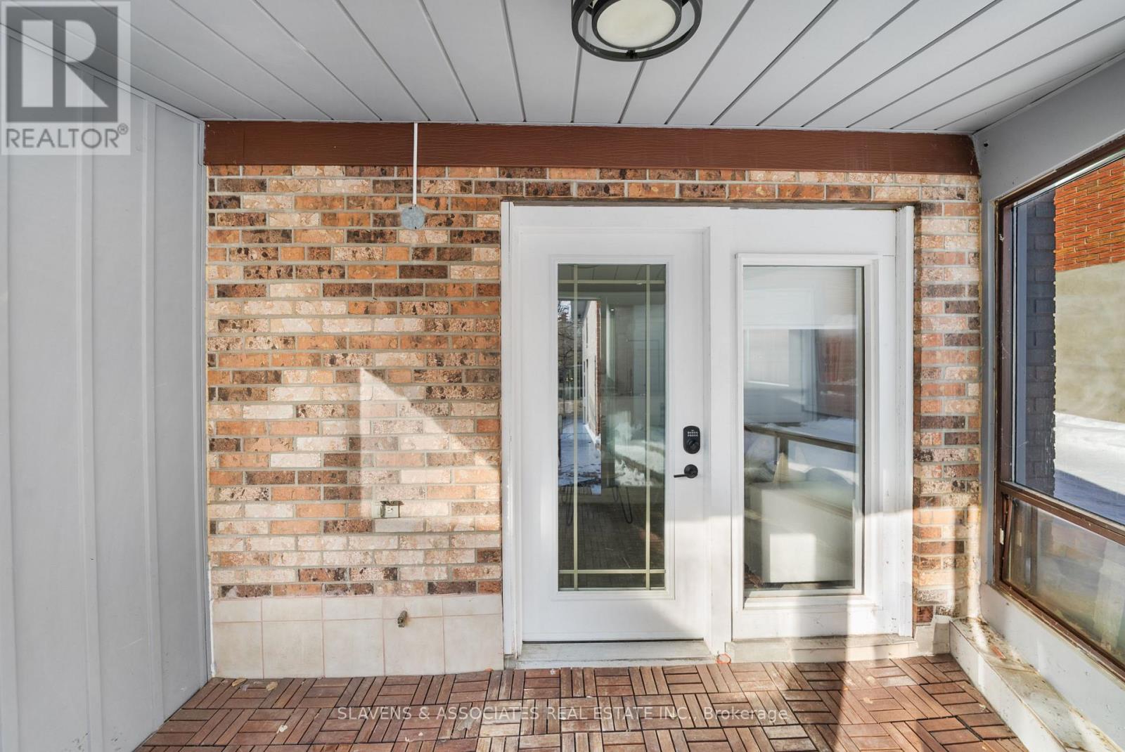 15 Ashbury Avenue, Toronto, Ontario  M6E 1V6 - Photo 40 - C12758266