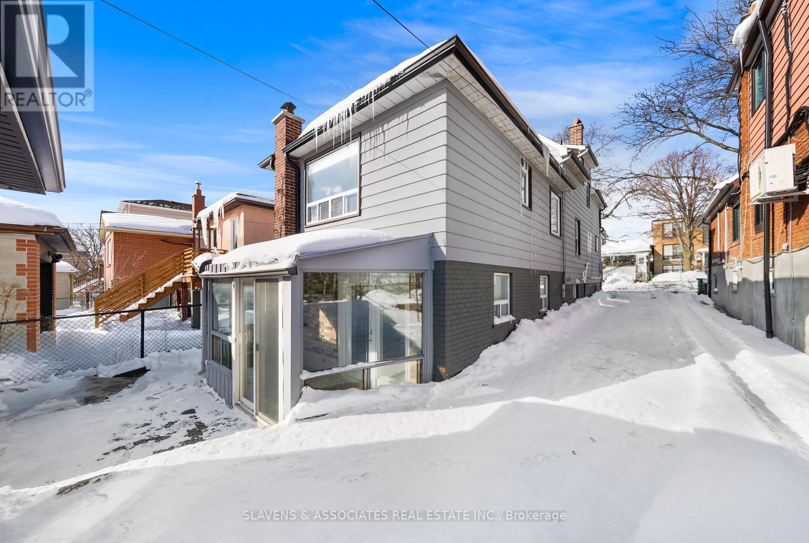 15 Ashbury Avenue, Toronto, Ontario  M6E 1V6 - Photo 42 - C12758266