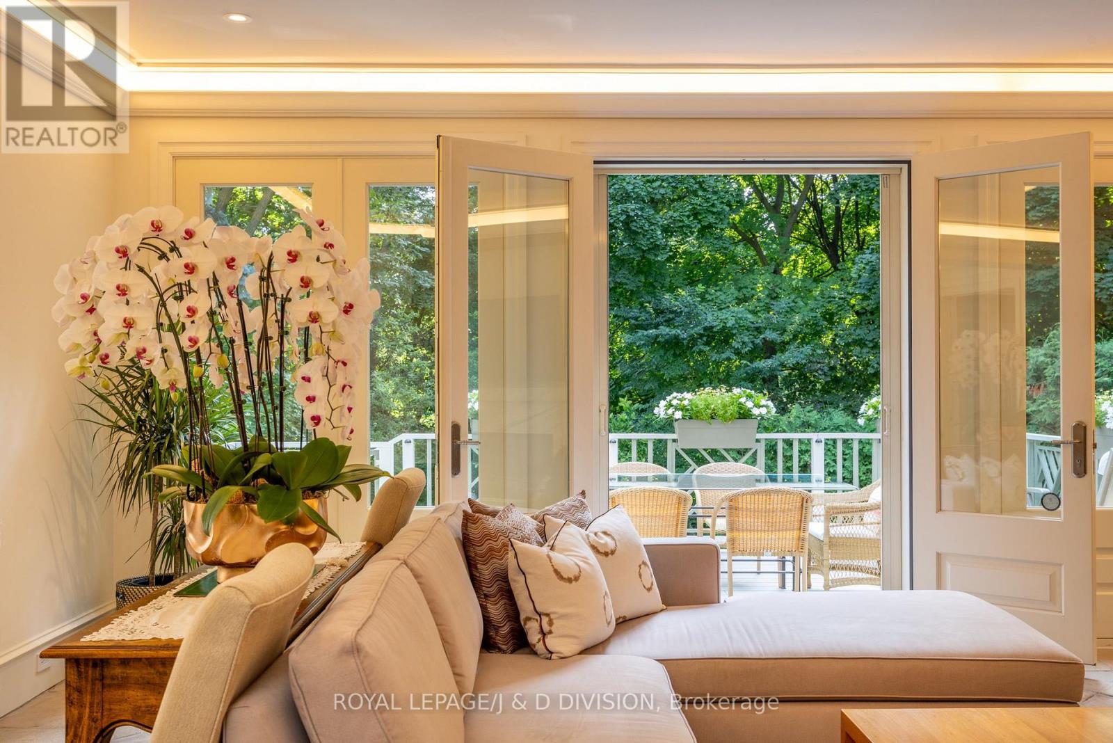 12 Forest Glen Crescent, Toronto, Ontario  M4N 2E8 - Photo 15 - C12758274