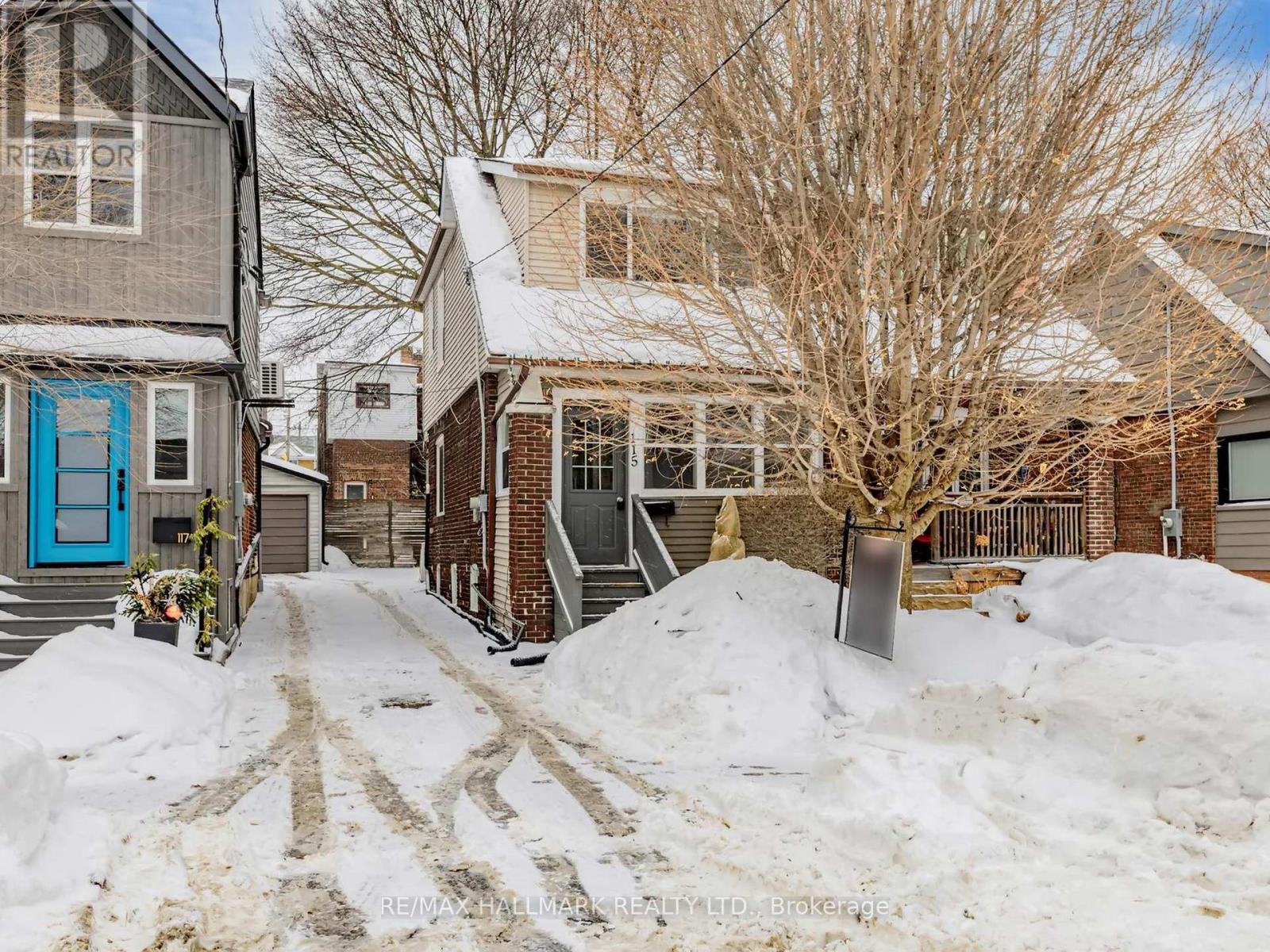 115 Hiltz Avenue, Toronto, Ontario  M4L 2N7 - Photo 2 - E12758108