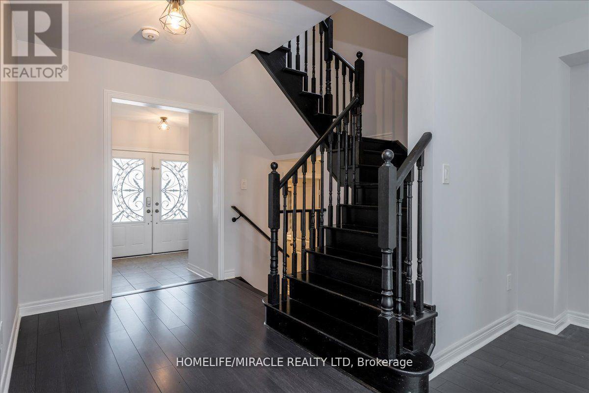 83 Willoughby Way, New Tecumseth, Ontario  L9R 0P4 - Photo 4 - N12758104