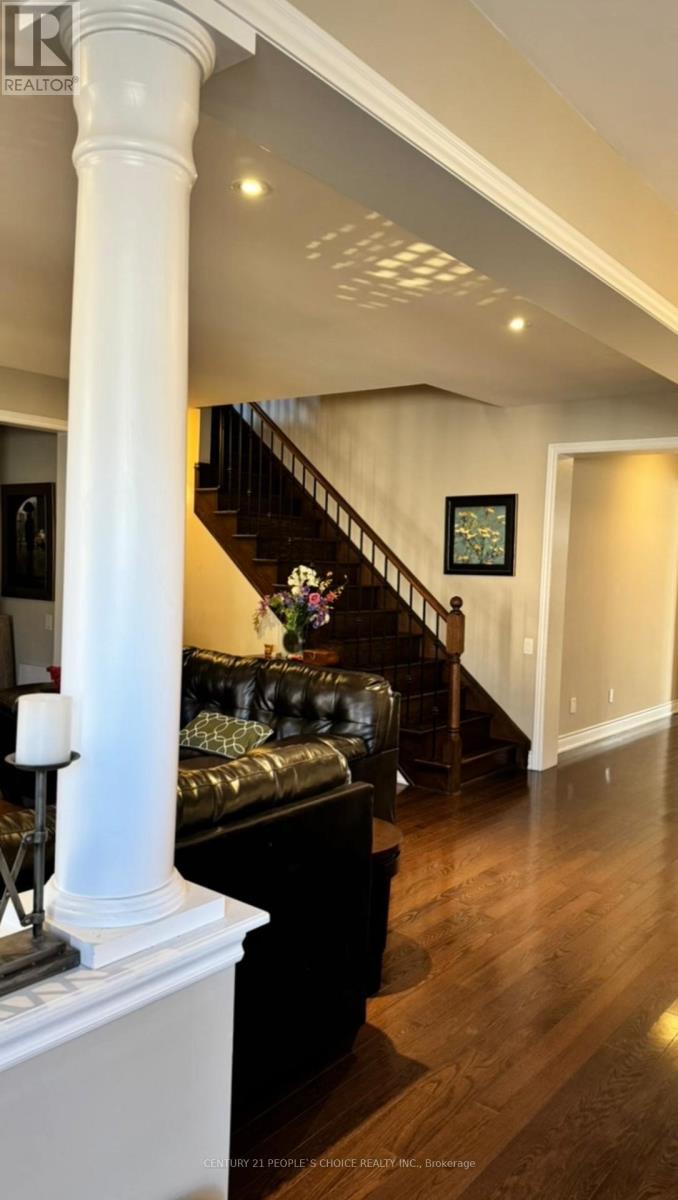 Main - 40 Augustine Avenue, Richmond Hill, Ontario  L4E 0L3 - Photo 11 - N12758224