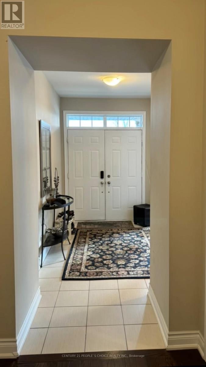 Main - 40 Augustine Avenue, Richmond Hill, Ontario  L4E 0L3 - Photo 2 - N12758224