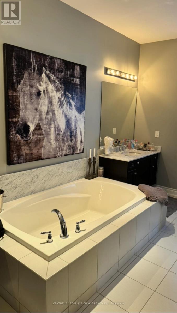 Main - 40 Augustine Avenue, Richmond Hill, Ontario  L4E 0L3 - Photo 21 - N12758224