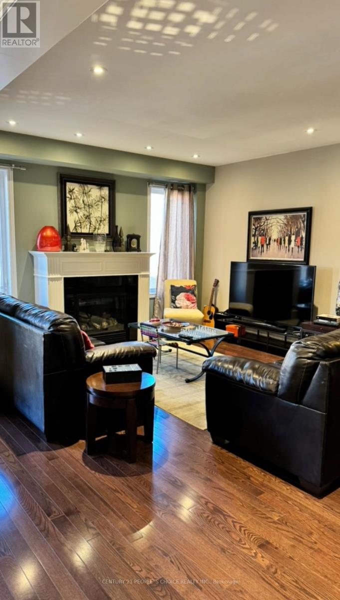 Main - 40 Augustine Avenue, Richmond Hill, Ontario  L4E 0L3 - Photo 6 - N12758224