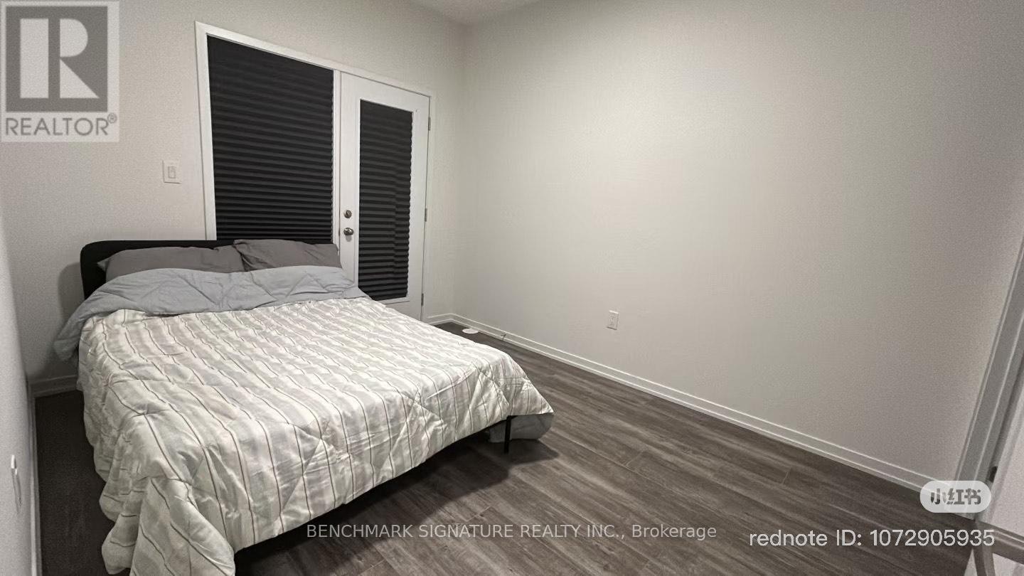 128 Matawin Lane, Richmond Hill, Ontario  L4B 0H7 - Photo 3 - N12758232