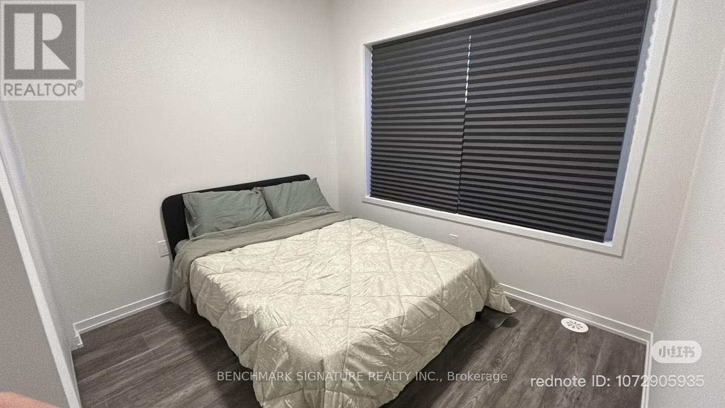 128 Matawin Lane, Richmond Hill, Ontario  L4B 0H7 - Photo 4 - N12758232