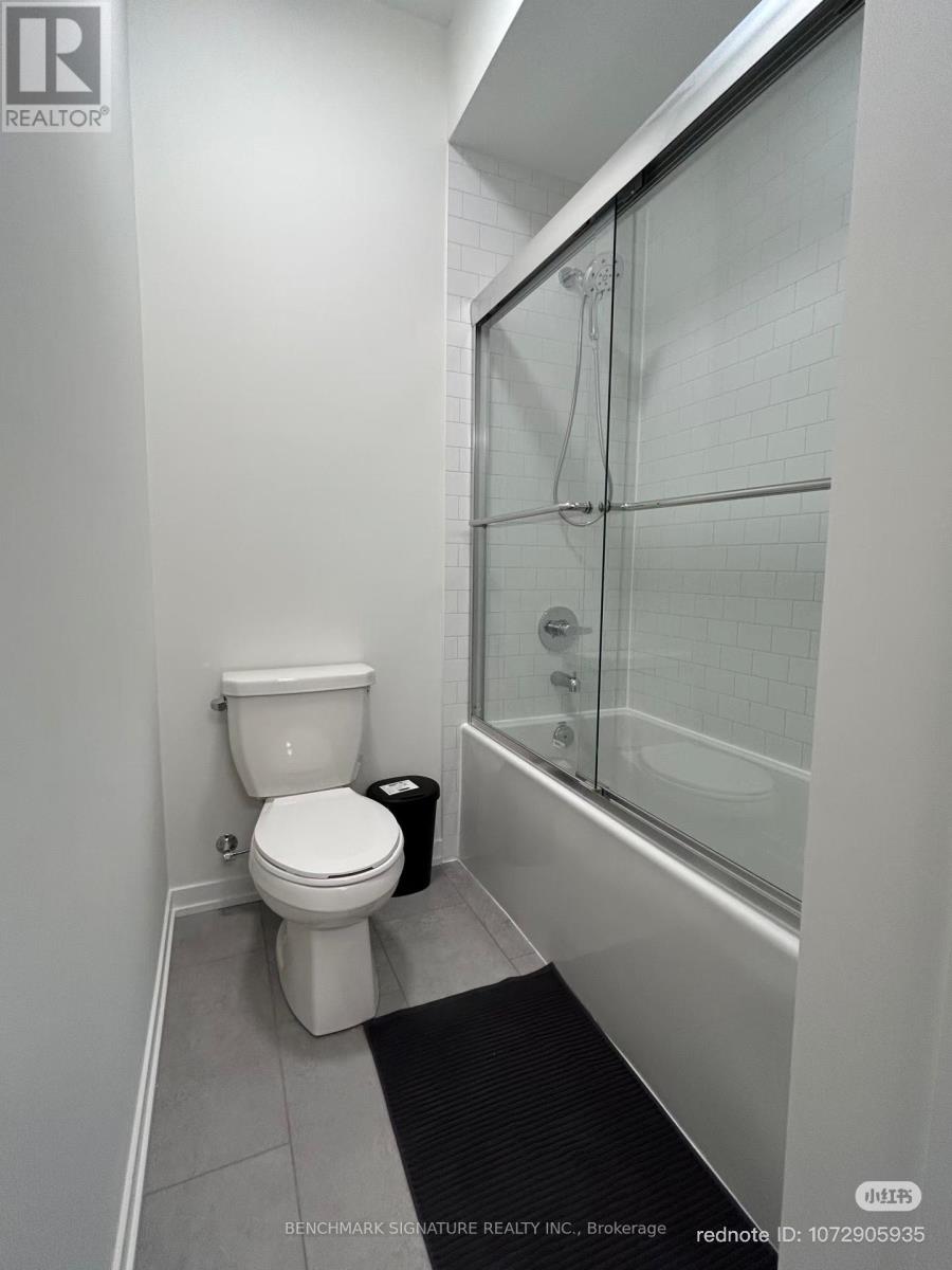 128 Matawin Lane, Richmond Hill, Ontario  L4B 0H7 - Photo 5 - N12758232