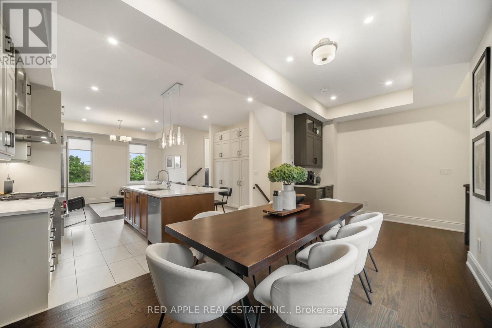 9392 Bayview Avenue, Richmond Hill, Ontario  L4C 4Z2 - Photo 10 - N12758256