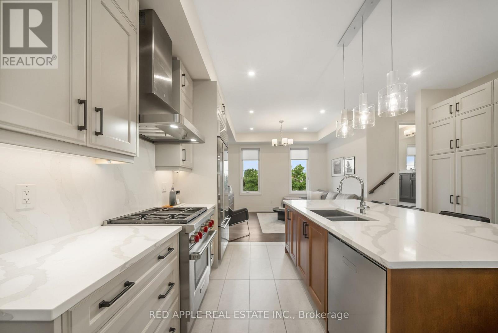 9392 Bayview Avenue, Richmond Hill, Ontario  L4C 4Z2 - Photo 11 - N12758256