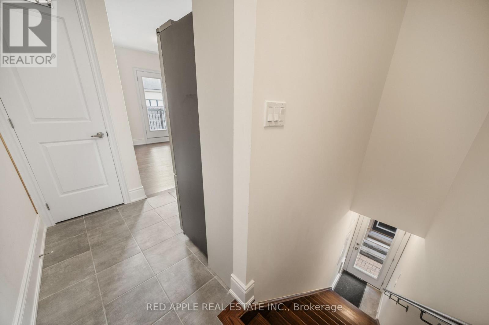 9392 Bayview Avenue, Richmond Hill, Ontario  L4C 4Z2 - Photo 30 - N12758256