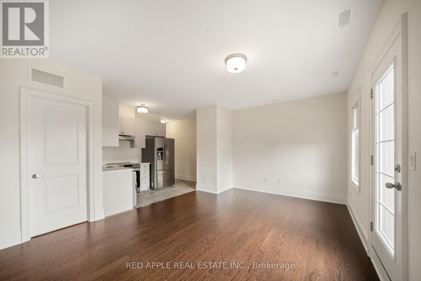 9392 Bayview Avenue, Richmond Hill, Ontario  L4C 4Z2 - Photo 32 - N12758256