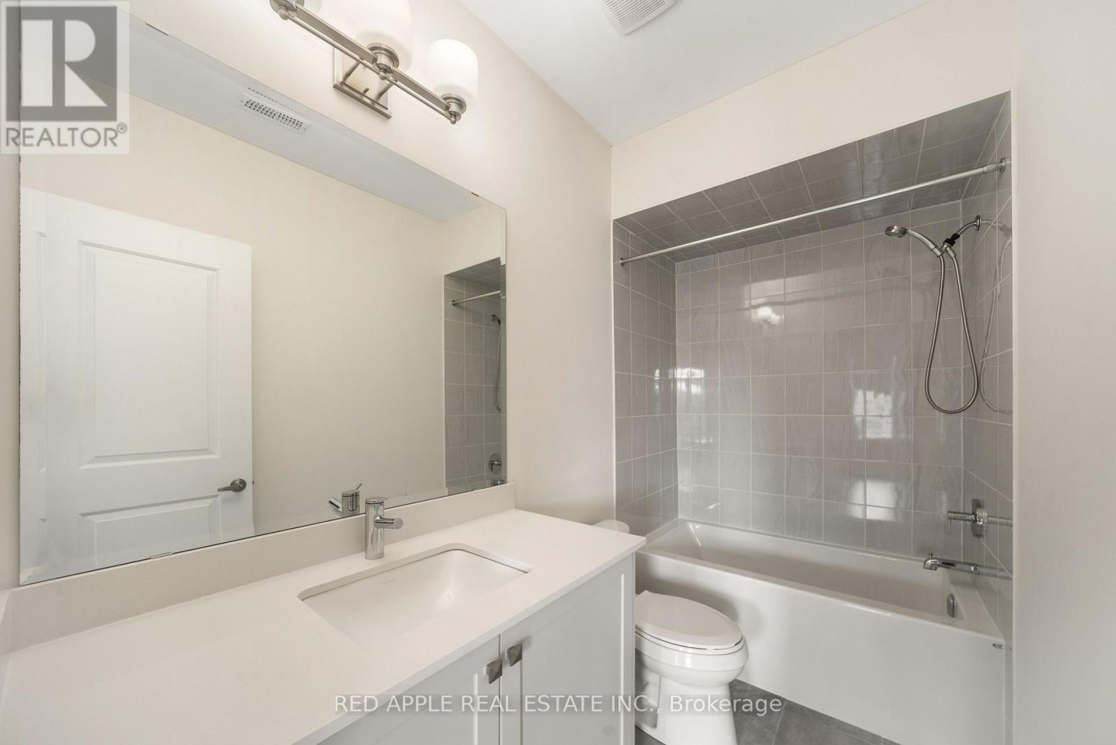 9392 Bayview Avenue, Richmond Hill, Ontario  L4C 4Z2 - Photo 33 - N12758256