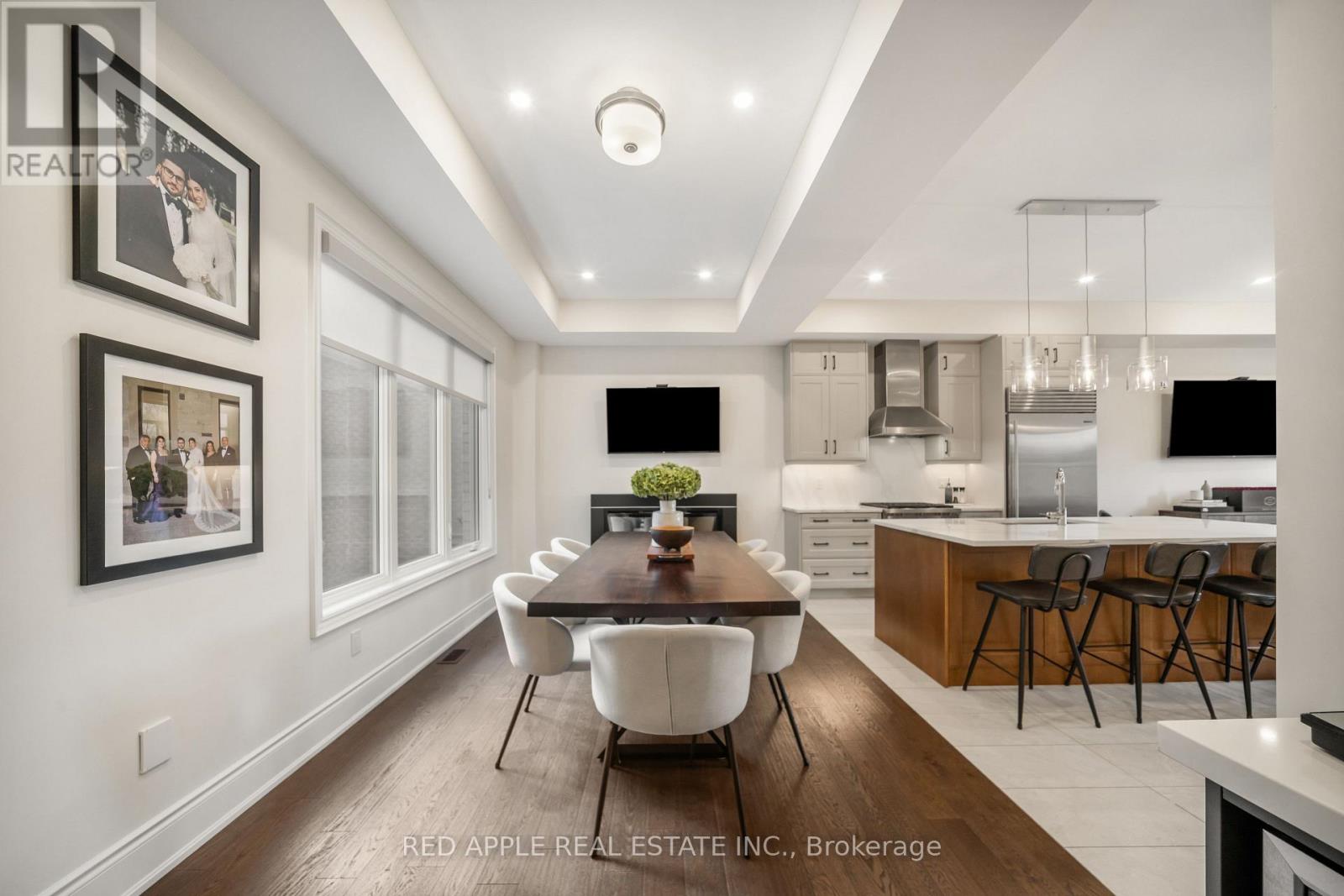 9392 Bayview Avenue, Richmond Hill, Ontario  L4C 4Z2 - Photo 9 - N12758256