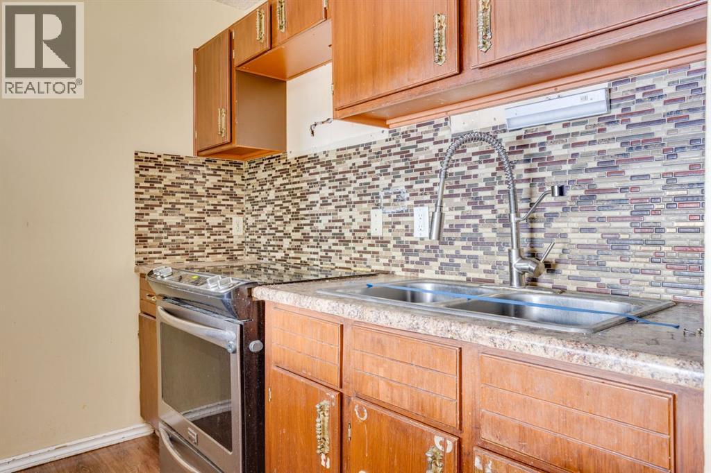 207, 14921 Macdonald Drive, Fort Mcmurray, Alberta  T9H 4H2 - Photo 2 - A2281354