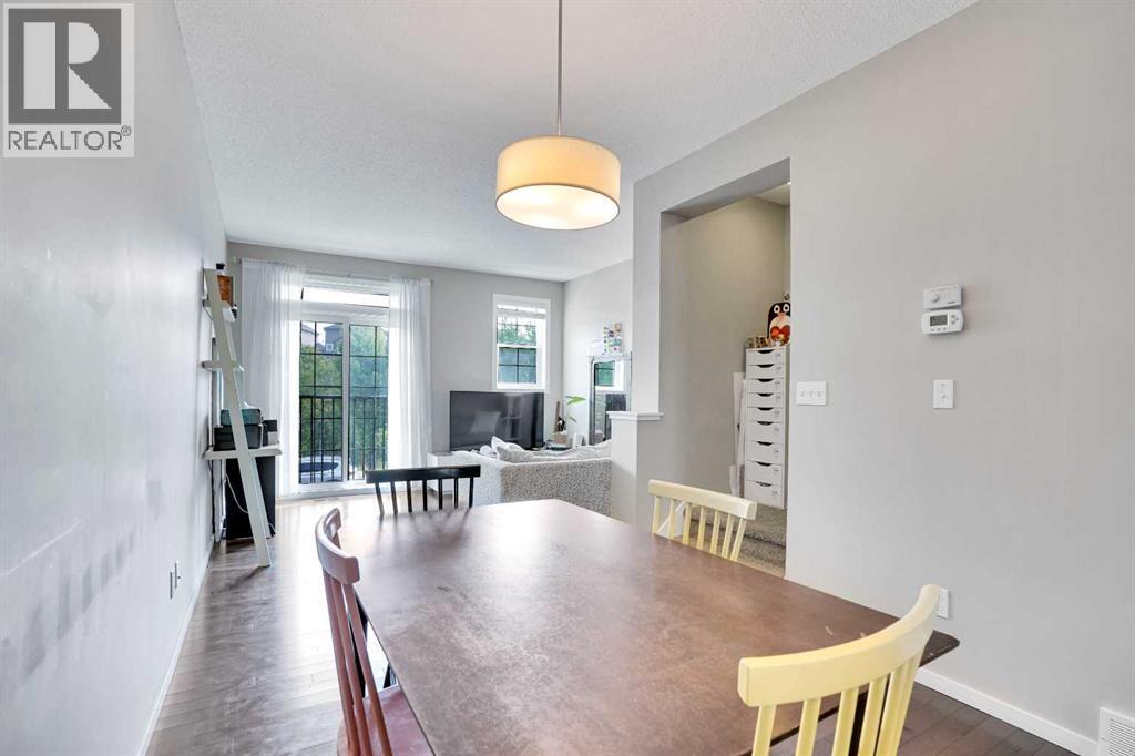 306 Ascot Circle Sw, Calgary, Alberta  T3H 0X2 - Photo 6 - A2275951