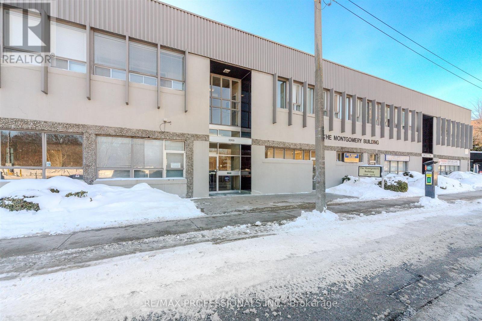 203 - 3269 BLOOR STREET W, toronto (stonegate-queensway), Ontario