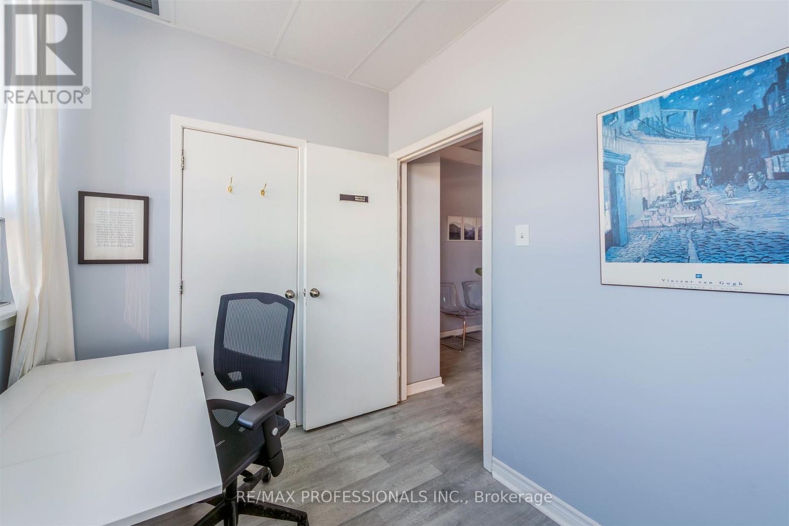 203 - 3269 Bloor Street W, Toronto (Stonegate-Queensway), Ontario  M8Z 4B2 - Photo 15 - W12758112