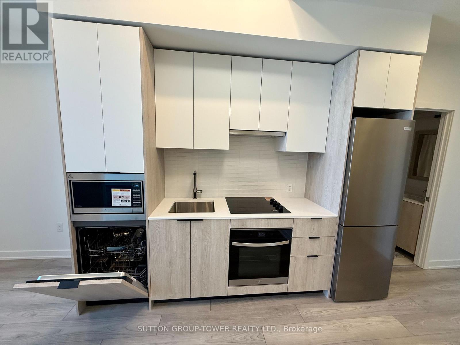 914 - 1007 The Queensway, Toronto (Islington-City Centre West), Ontario  M8Z 6C7 - Photo 6 - W12758132