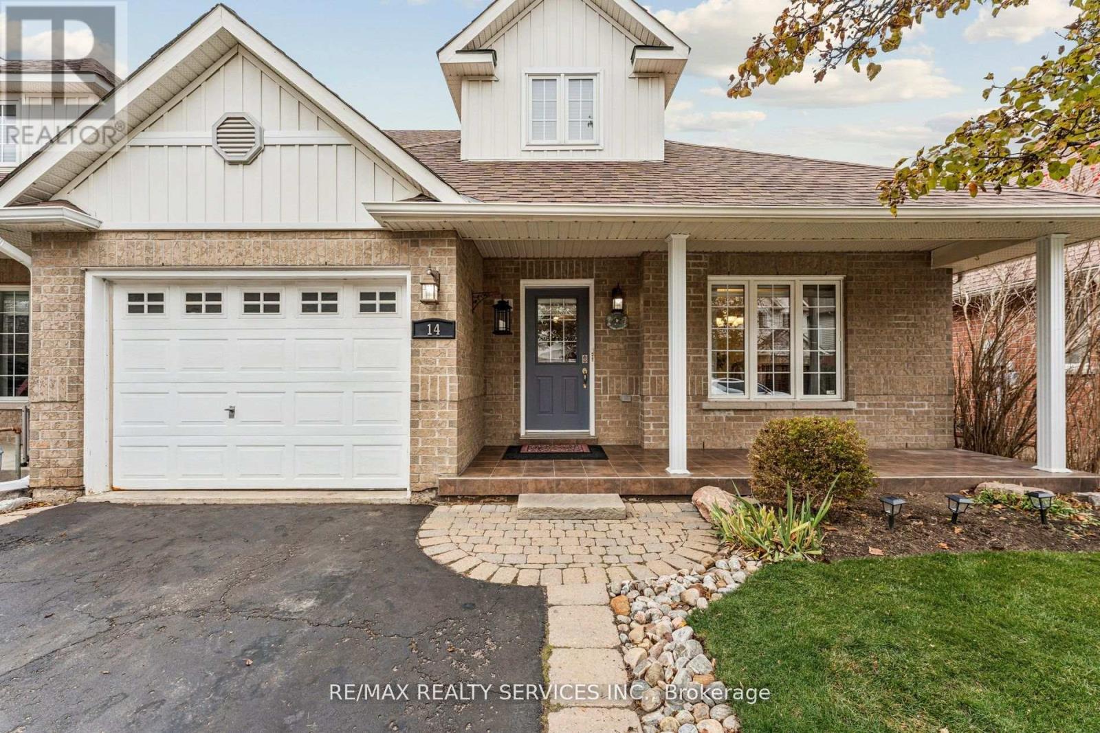 14 Mckinley Crescent, Caledon, Ontario  L7C 1G9 - Photo 1 - W12758144
