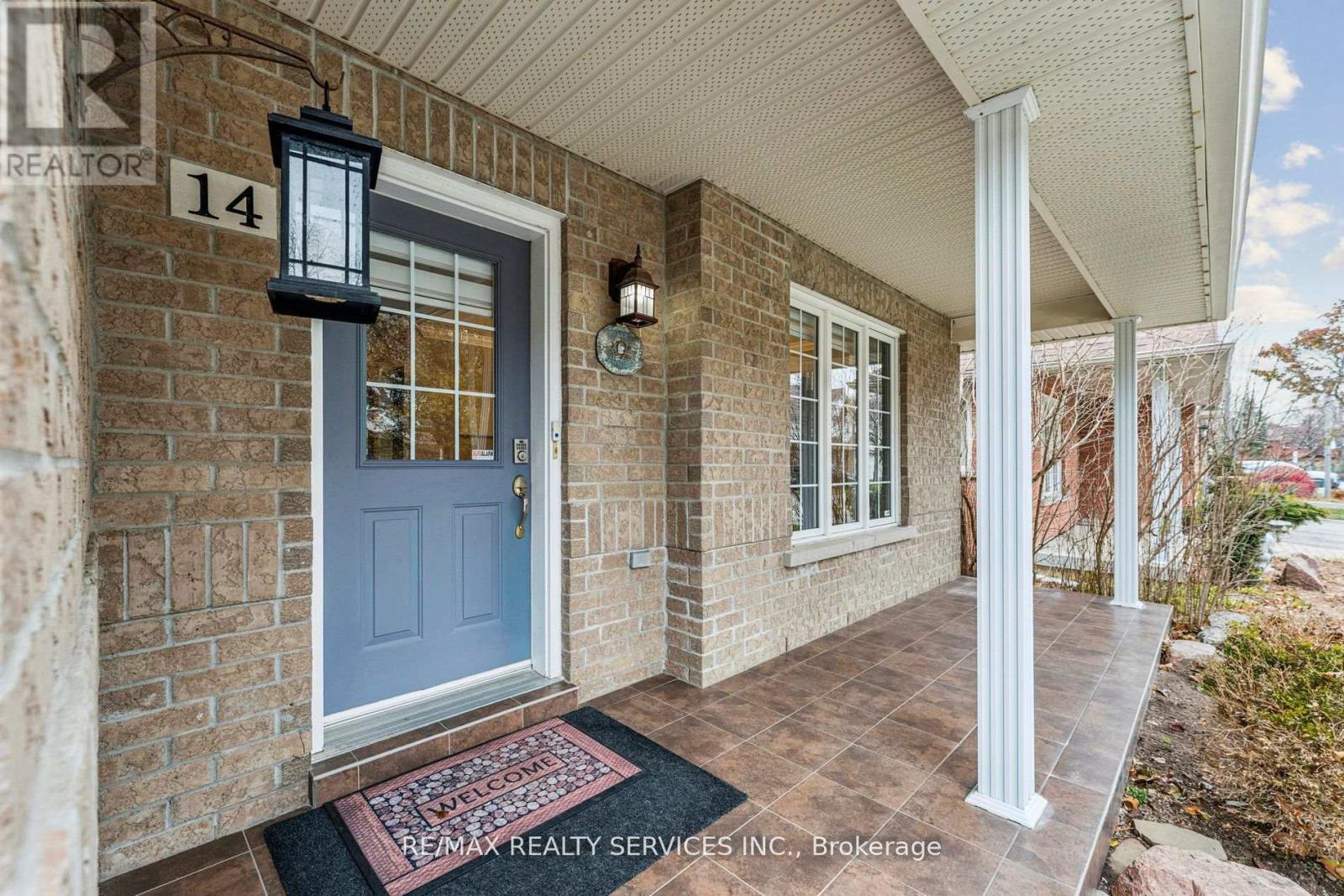 14 Mckinley Crescent, Caledon, Ontario  L7C 1G9 - Photo 4 - W12758144