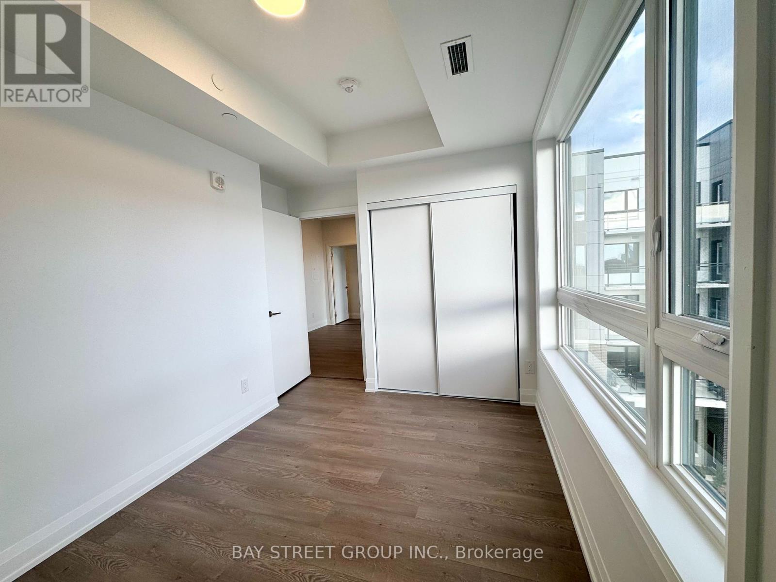 409 - 3250 Carding Mill Trail, Oakville, Ontario  L6M 1L3 - Photo 4 - W12758158