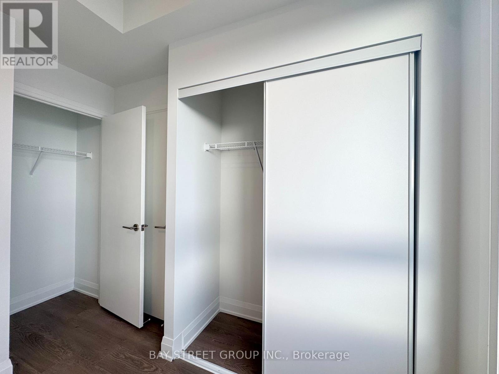 409 - 3250 Carding Mill Trail, Oakville, Ontario  L6M 1L3 - Photo 5 - W12758158